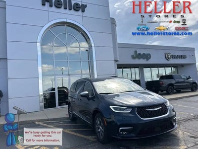 2022 Chrysler Pacifica Hybrid Pinnacle 4DR Mini-Van