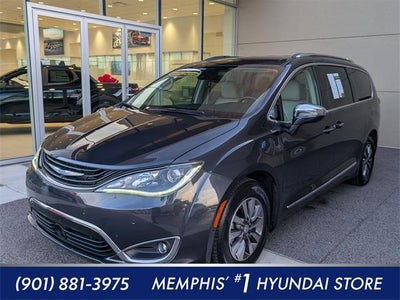 Photo of a 2019 Chrysler Pacifica Hybrid Limited 4DR Mini-Van for sale
