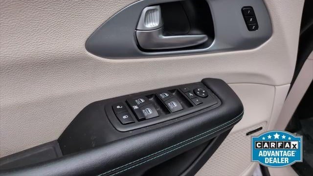 2020 Chrysler Pacifica Hybrid Limited