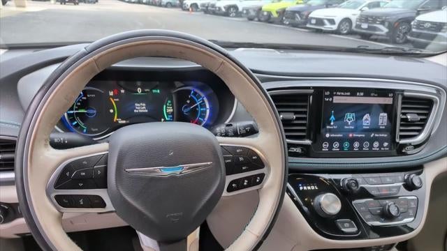 2020 Chrysler Pacifica Hybrid Limited