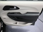 2020 Pacifica Hybrid Thumbnail 32