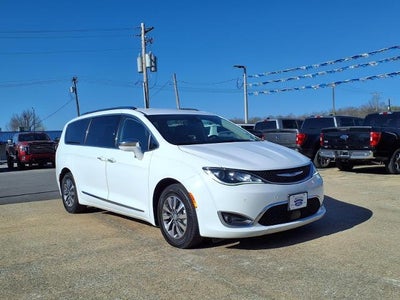 2020 Chrysler Pacifica Hybrid Limited 4DR Mini-Van