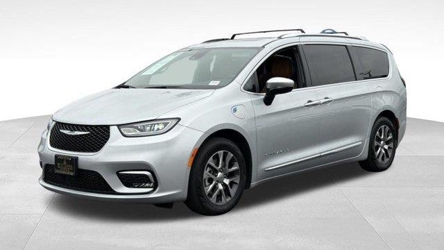 2023 Chrysler Pacifica Plug-In Hybrid Pinnacle