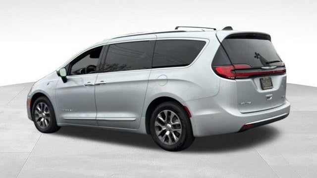 2023 Chrysler Pacifica Plug-In Hybrid Pinnacle