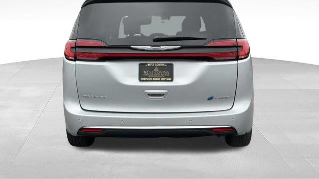 2023 Chrysler Pacifica Plug-In Hybrid Pinnacle