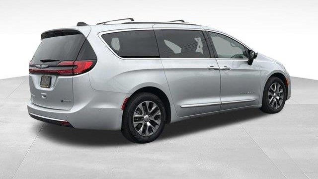 2023 Chrysler Pacifica Plug-In Hybrid Pinnacle