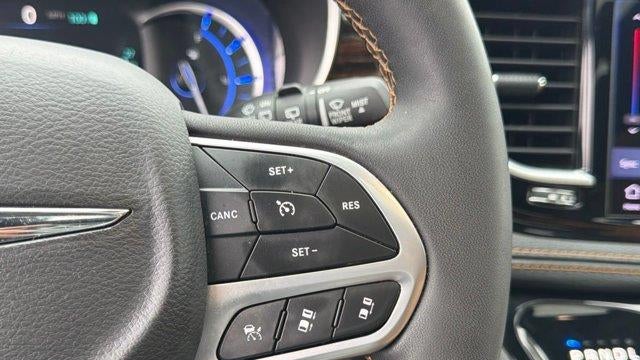 2023 Chrysler Pacifica Plug-In Hybrid Pinnacle