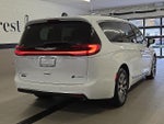 2023 Pacifica Plug-In Hybrid Thumbnail 6