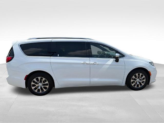 2026 Chrysler Pacifica - $42,895