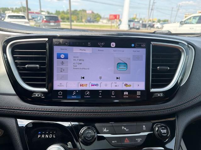 2026 Chrysler Pacifica - $42,895