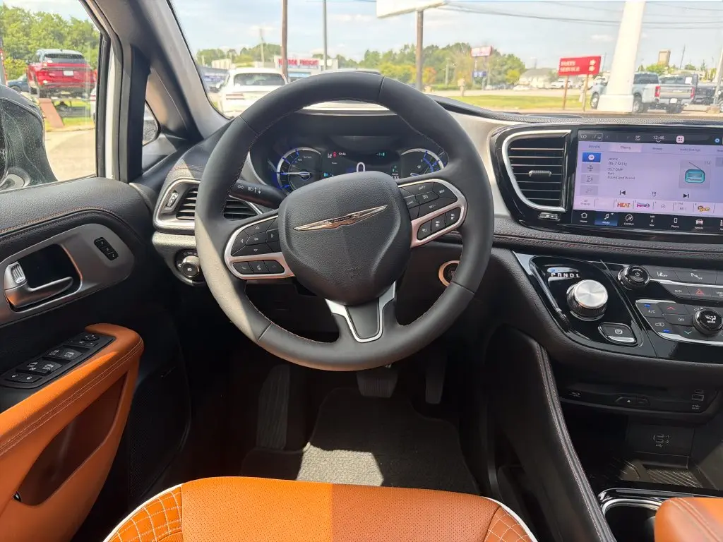2026 Chrysler Pacifica - $42,895