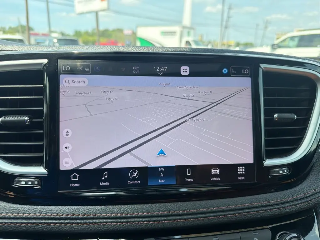 2026 Chrysler Pacifica - $42,895