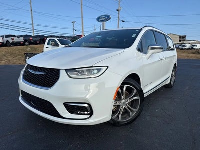 2024 Chrysler Pacifica Pinnacle 4DR Mini-Van