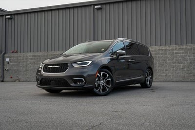 2022 Chrysler Pacifica Pinnacle 4DR Mini-Van