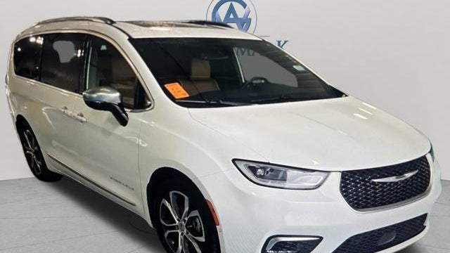 2025 Chrysler Pacifica Pinnacle