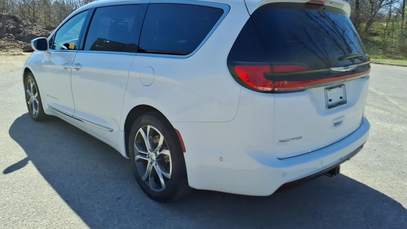 2024 Chrysler Pacifica Pinnacle