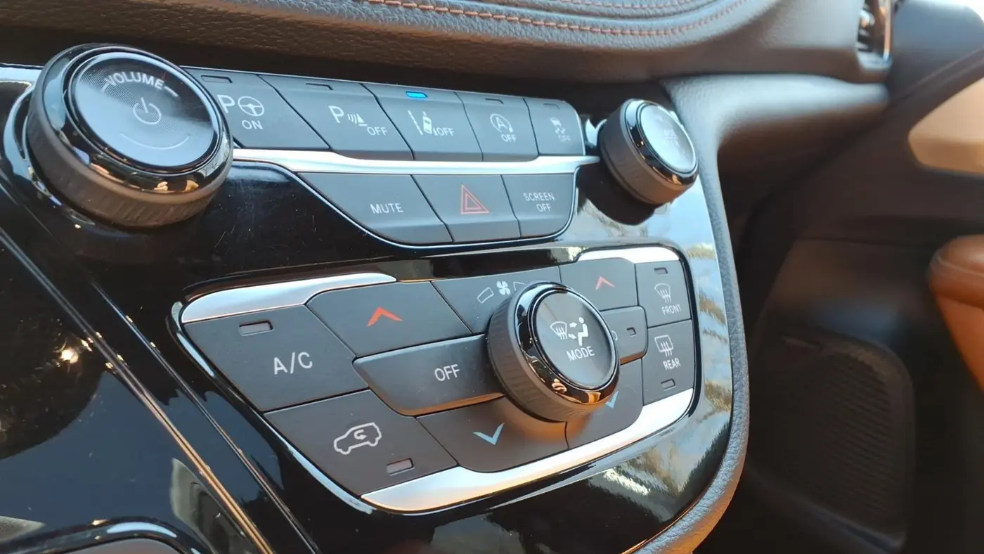 2024 Chrysler Pacifica Pinnacle