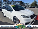 2022 Pacifica Hybrid Thumbnail 1