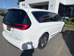 2022 Pacifica Hybrid Thumbnail 4