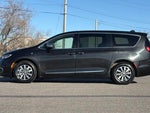 2023 Pacifica Plug-In Hybrid Thumbnail 5