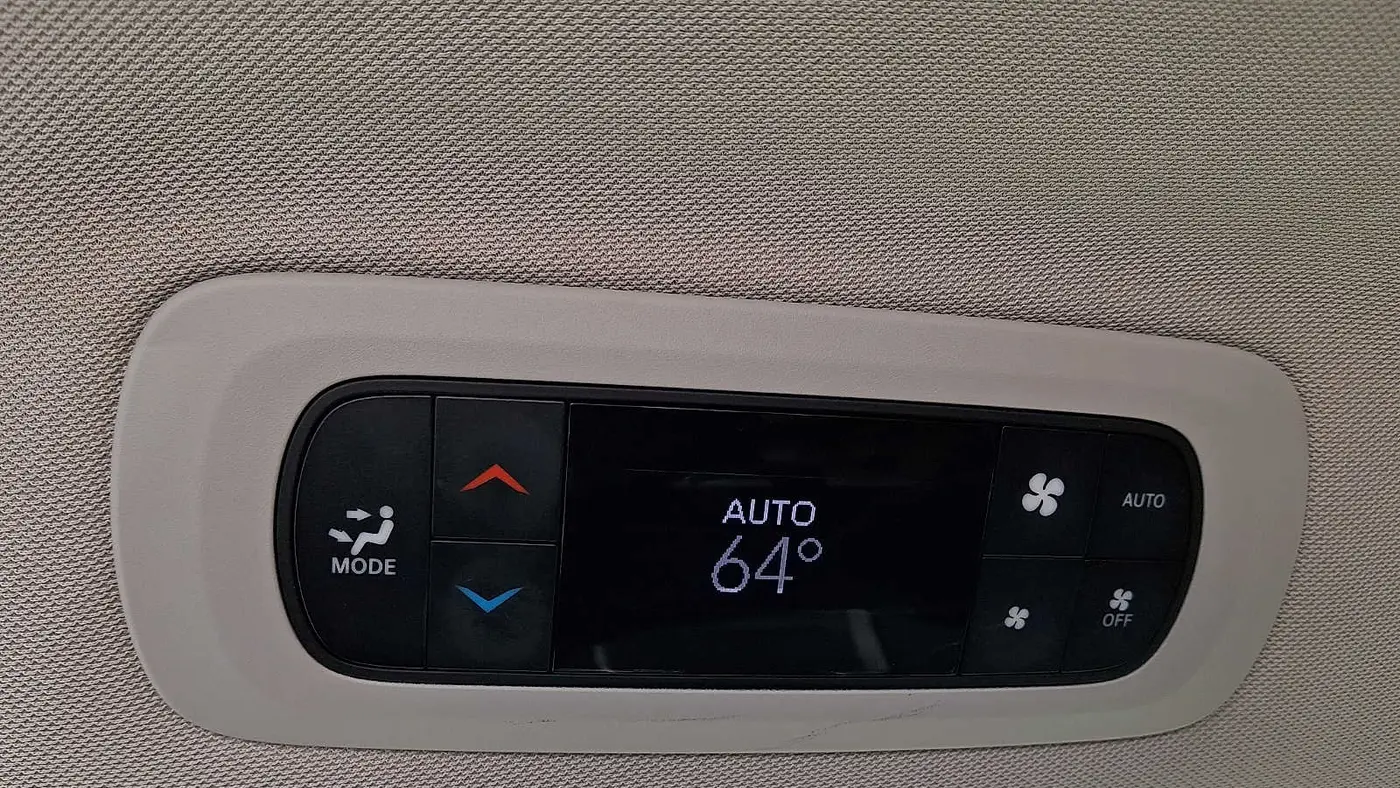 2023 Chrysler Pacifica Plug-In Hybrid Limited