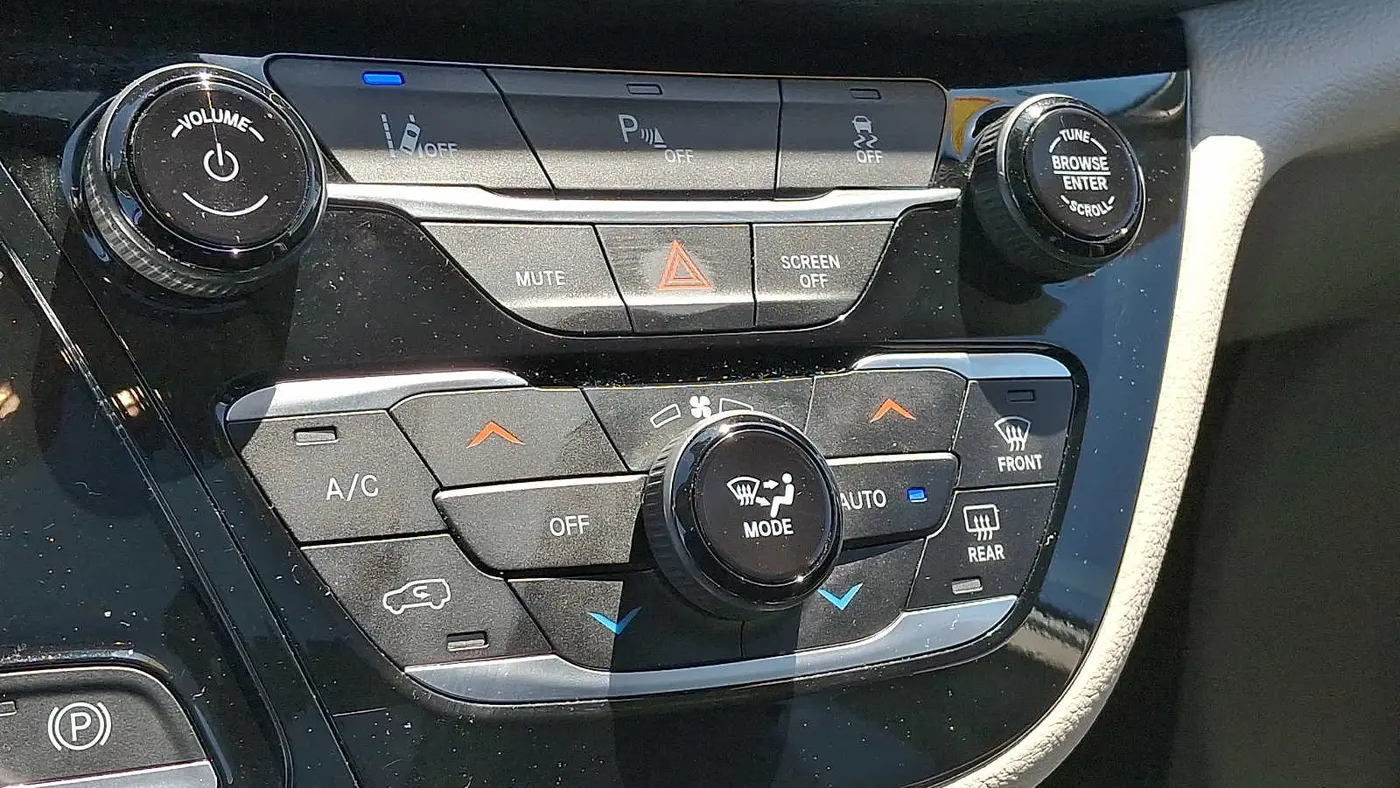 2023 Chrysler Pacifica Plug-In Hybrid Limited