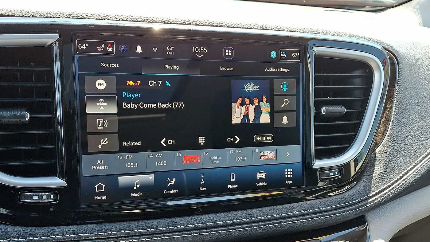 2023 Chrysler Pacifica Plug-In Hybrid Limited