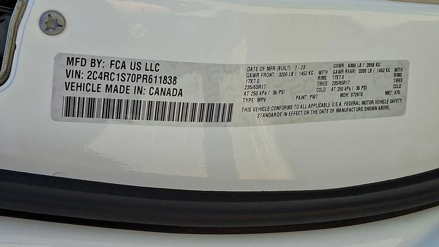 2023 Chrysler Pacifica Plug-In Hybrid Limited