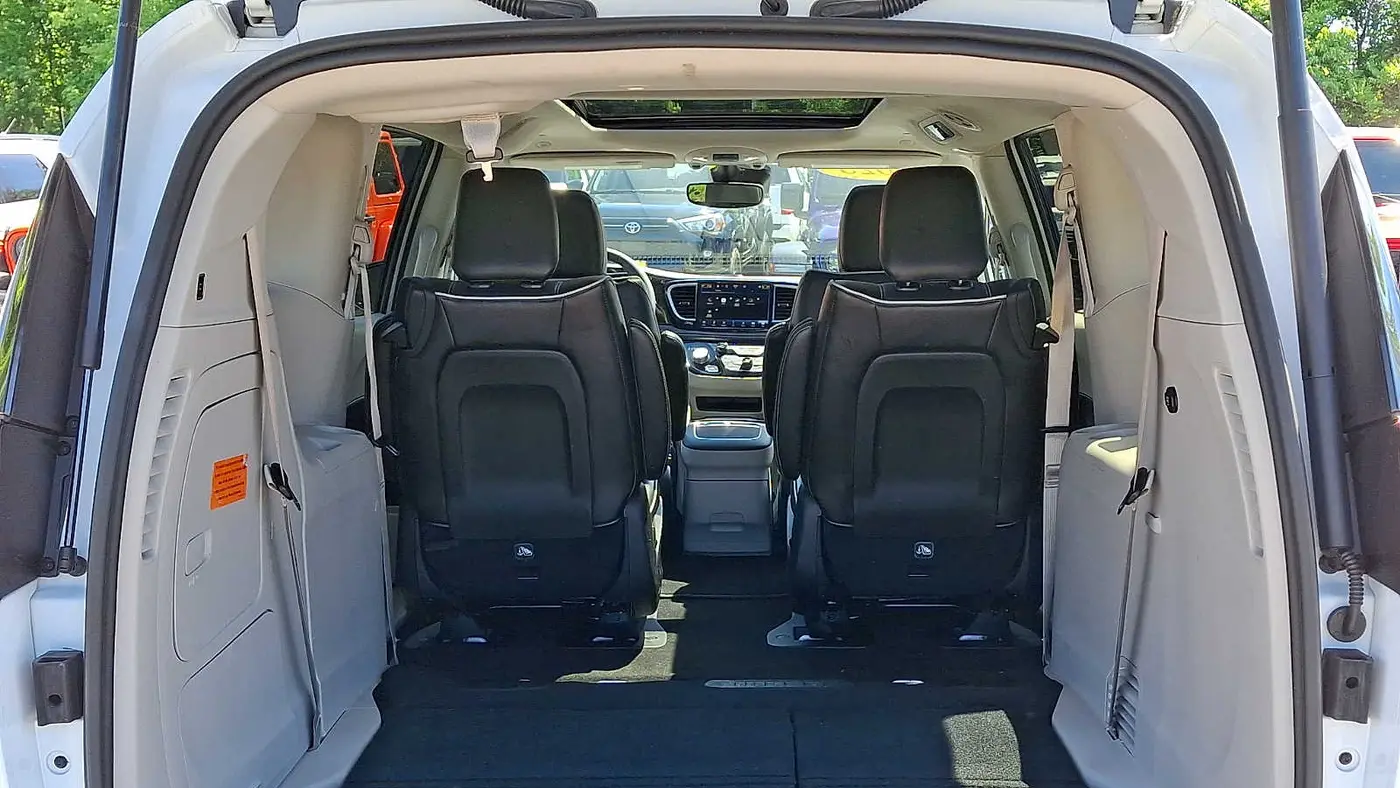 2023 Chrysler Pacifica Plug-In Hybrid Limited