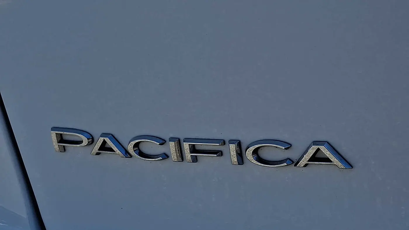 2023 Chrysler Pacifica Plug-In Hybrid Limited