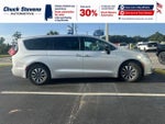 2024 Pacifica Plug-In Hybrid Thumbnail 3