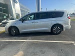 2024 Pacifica Plug-In Hybrid Thumbnail 9
