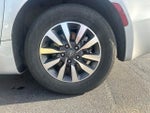 2024 Pacifica Plug-In Hybrid Thumbnail 18