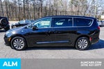 2024 Pacifica Plug-In Hybrid Thumbnail 7