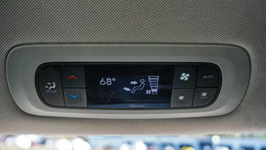 2024 Chrysler Pacifica Plug-In Hybrid Select