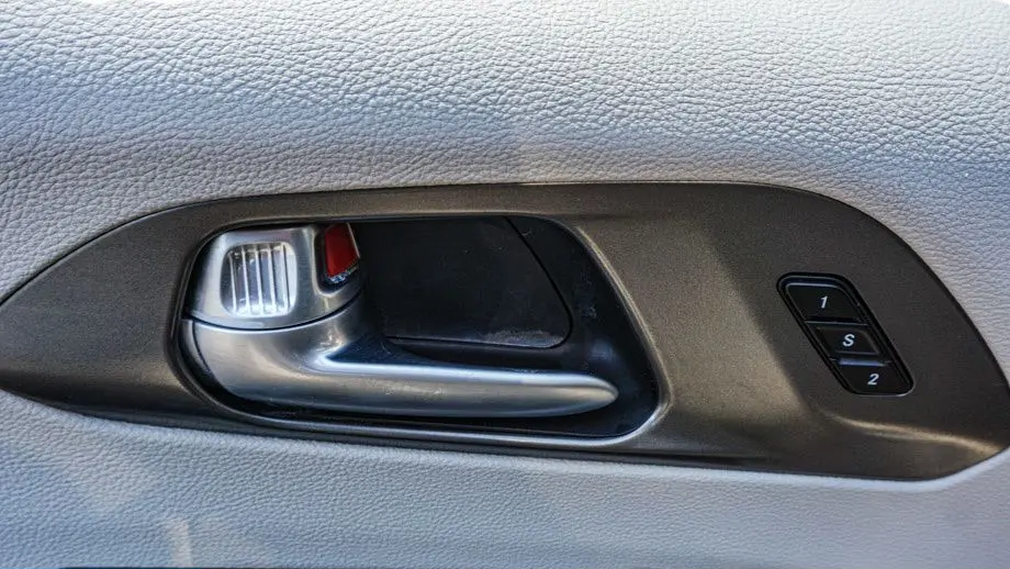 2024 Chrysler Pacifica Plug-In Hybrid Select