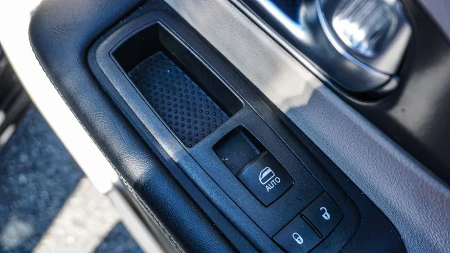 2024 Chrysler Pacifica Plug-In Hybrid Select