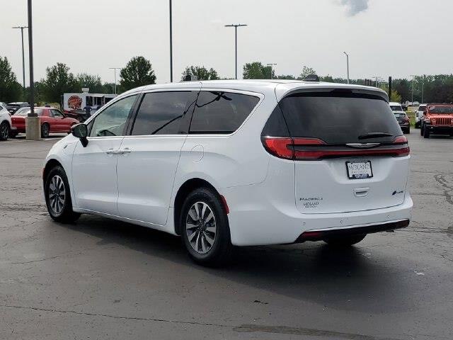 2024 Chrysler Pacifica - $23,900