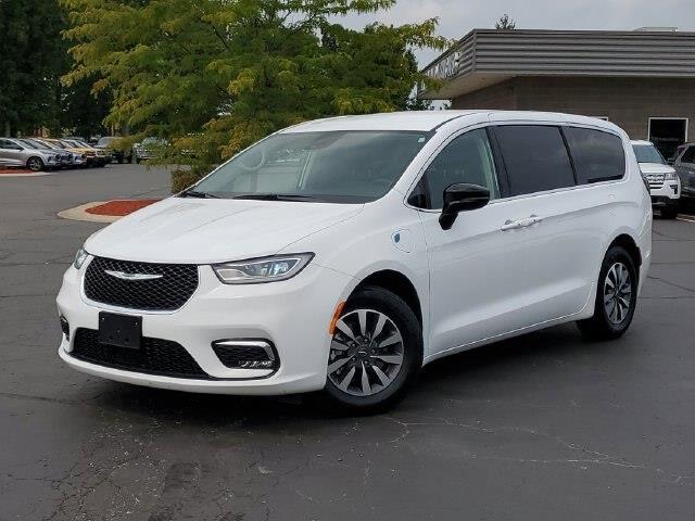 2024 Chrysler Pacifica - $23,900