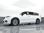 2024 Pacifica Plug-In Hybrid Thumbnail 52