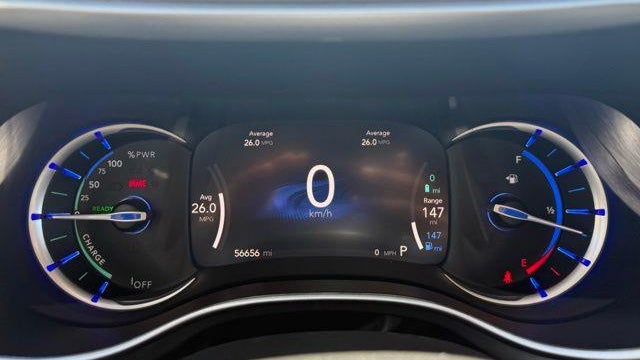 2024 Chrysler Pacifica Plug-In Hybrid Road Tripper