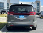 2025 Pacifica Plug-In Hybrid Thumbnail 7