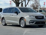 2025 Pacifica Plug-In Hybrid Thumbnail 9