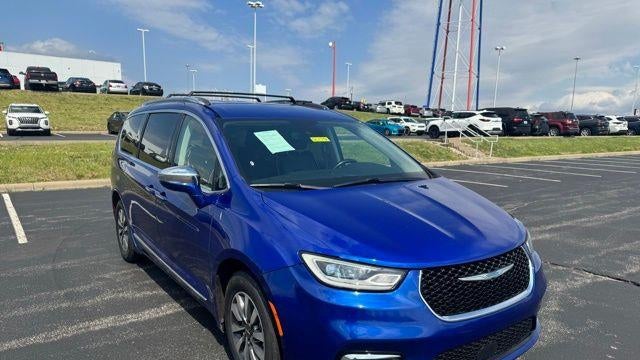Preowned 2021 Chrysler Pacifica Hybrid Limited for Sale