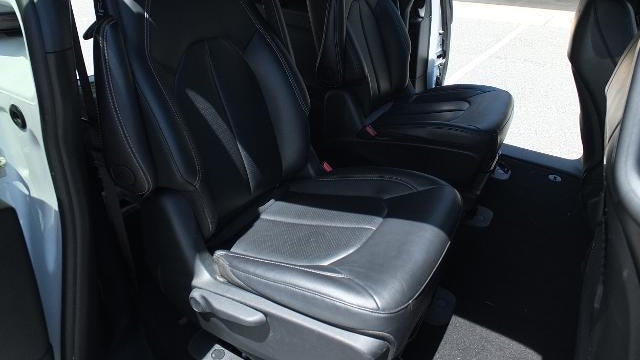 2024 Chrysler Pacifica Plug-In Hybrid Road Tripper