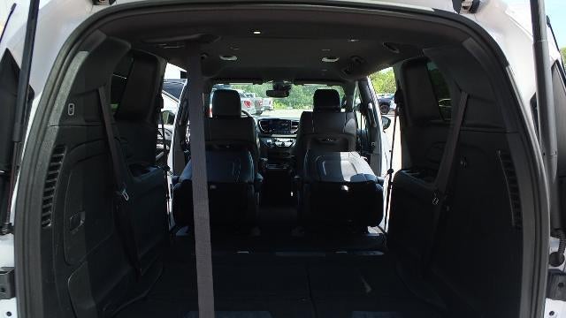 2024 Chrysler Pacifica Plug-In Hybrid Road Tripper