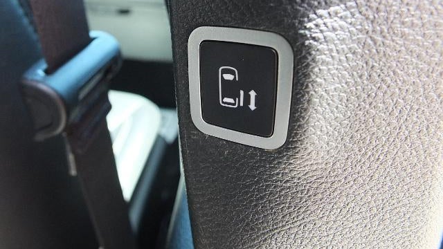2024 Chrysler Pacifica Plug-In Hybrid Road Tripper