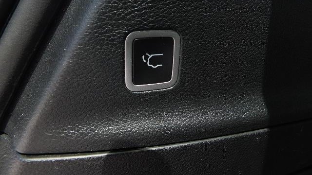 2024 Chrysler Pacifica Plug-In Hybrid Road Tripper