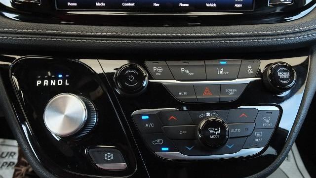 2024 Chrysler Pacifica Plug-In Hybrid Road Tripper