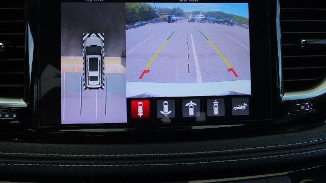 2024 Chrysler Pacifica Plug-In Hybrid Road Tripper